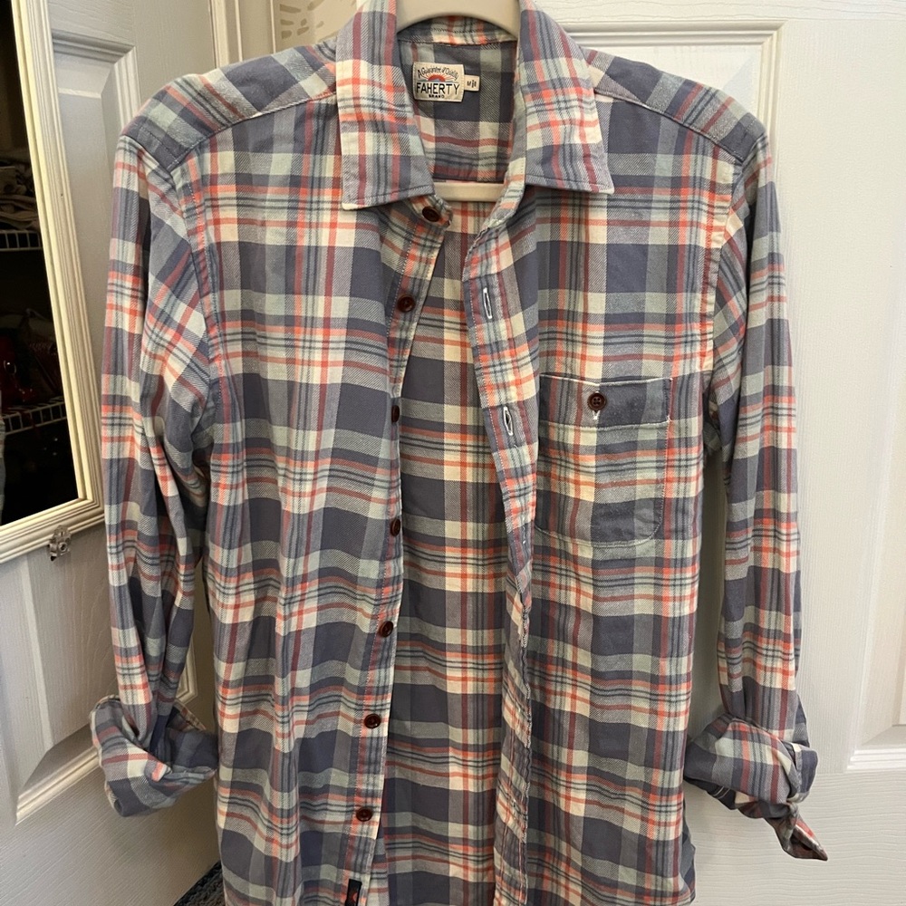 Faherty Blue and Red Flannel Button Down Shirt